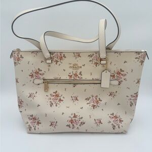 Coach Gallery Large Tote with Rose Bouquet Print #91023